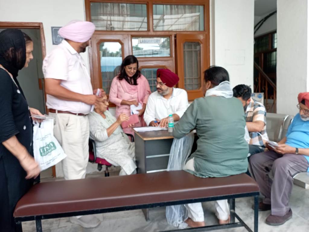 Despite the rainy season BLOs are filling the enumeration forms door to door